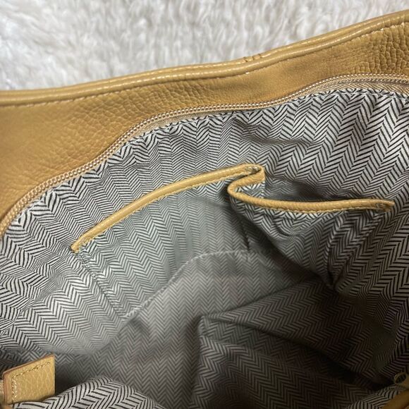 Steve Madden large tote Synthetic tan and brown woven extended side zipper - Picture 9 of 16